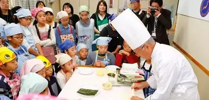 坂井宏行シェフも参加、インターナショナルシェフズデイを開催
